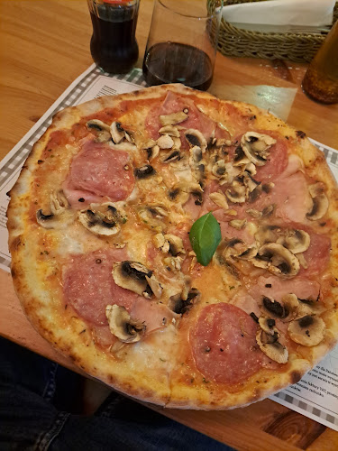 Rokicińska 228/230, 91-867 Łódź