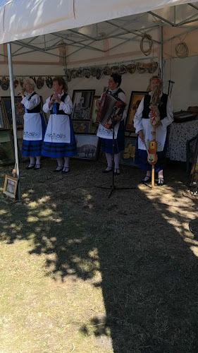 Opinii despre Wędzarnia Przypiecek în Jastrzębia Góra - Gastronomia