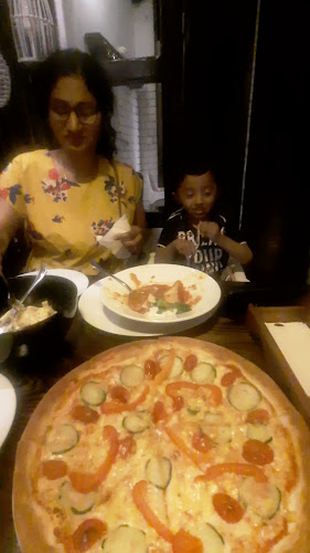 Restauracja: "Pod Złotym Liściem"