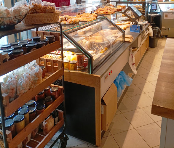 Comentarii opinii despre Piekarnia Bagietka (piekarnia, cukiernia, lodziarnia, bistro)