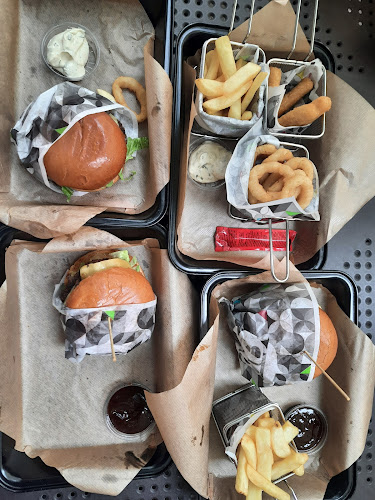 Bobby Burger Open Times