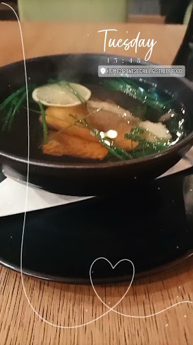 Opinii despre Izumi Japanese Grill & Street Food în Warszawa - Gastronomia