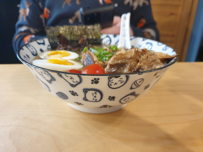 Kazoku Sushi 108 Wieliczka Phone number