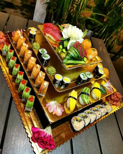 YAKUZA SUSHI BAR KWIDZYN - Gastronomia