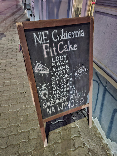 FIT CAKE Piłsudskiego (nieCukiernia)