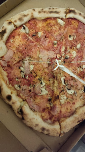 Pizzeria No Problem - Gastronomia