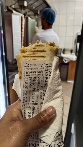 Smak Kebab Phone number