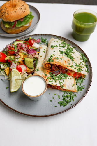 Świętojańska 18/2a, 81-368 Gdynia