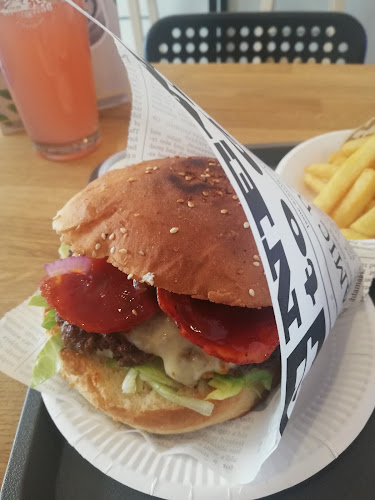 Stanisława Szeptyckiego 8, 44-240 Żory, Polska