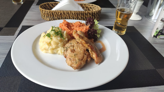 Bazylia Restauracja, organizacja przyjęć, Łazy / Magdalenka. Catering dla firm i klientów indywidualnych.