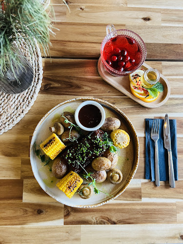 Family Restaurant & Cafe - Poznań