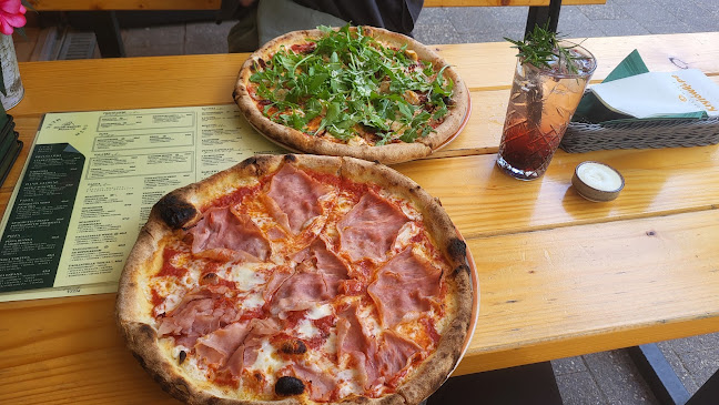 Pizzeria Włoska Kryjówka - Gastronomia