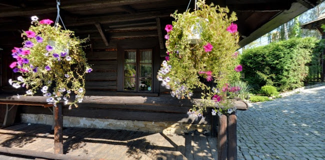 Rogata. Kuchnia lokalna. Kuchnia tradycyjna. Kuchnia beskidzka. Imprezy okolicznościowe.Rezerwacje firmowe. - Bielsko-Biała