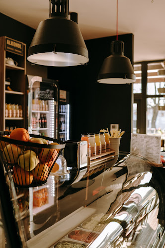 Pizzeria Samolot - Wołów