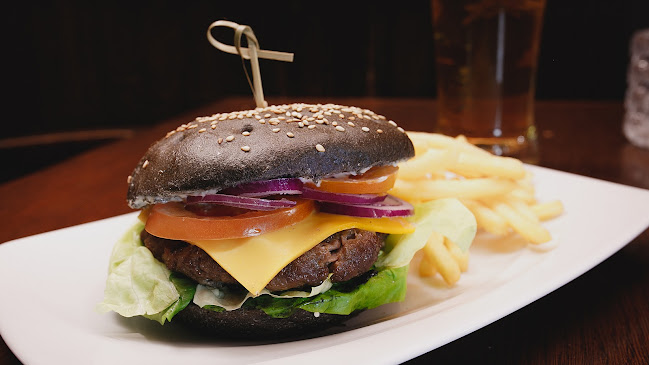 Czarna Owca Gastro Pub - Gastronomia