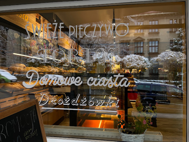 Opinii despre Roll Piekarnia i Cukiernia în Bielsko-Biała - Gastronomia