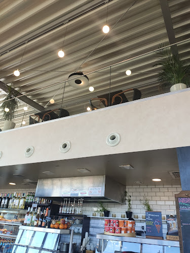 Comentarii opinii despre Eat & Fly