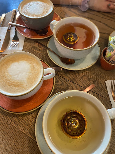 Comentarii opinii despre CAVA Organic Bistro Café