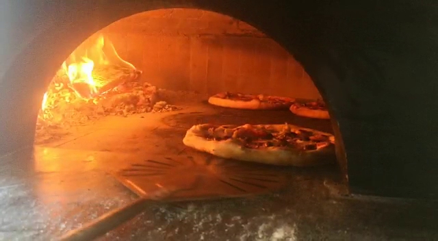 Pub Piwnica & Pizzeria Mała Italia