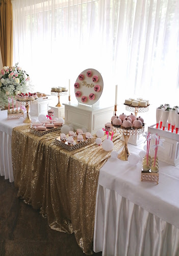 Dominika Z Wypiekami - pracownia tortów i ciast artystycznych - Szwagrów