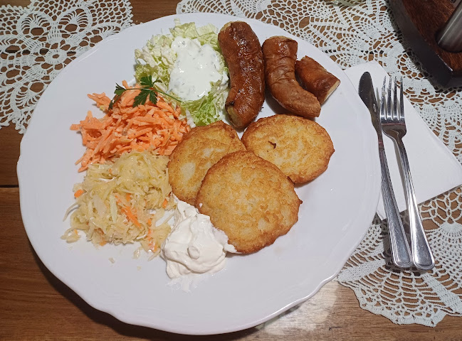 Karczma za Płotem - Gastronomia