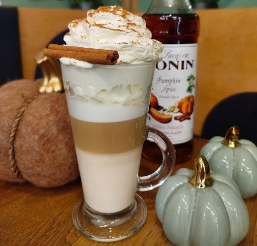 Opinii despre Lodówka, Lody Naturalne i Kawiarnia în Rawicz - Gastronomia