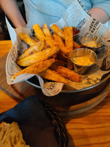 Comentarii opinii despre The Alchemist Grill & Cocktail