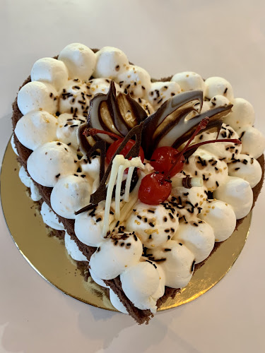 Opinii despre Fajne Cafe Szczygłowice în Knurów - Gastronomia