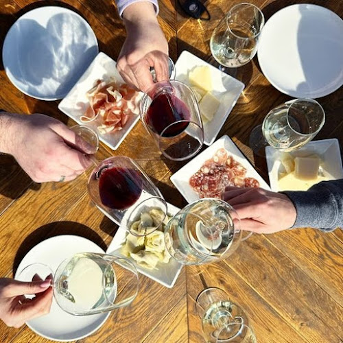 Mielżyński Burakowska - Wine Bar & Sklep z winem - Warszawa