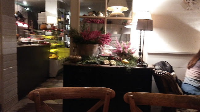 Comentarii opinii despre "WERANDA" Marii Domańskiej