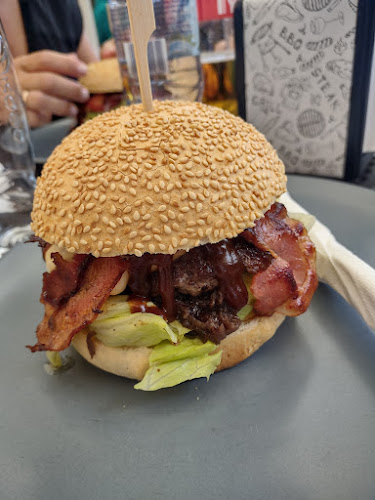 Comentarii opinii despre Restauracja Zasolony Burger & More