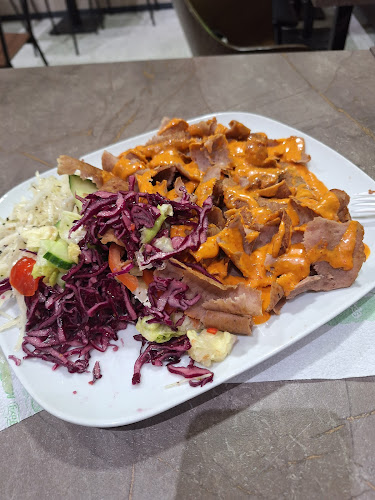 Opinii despre Layla kebab în Warszawa - Gastronomia