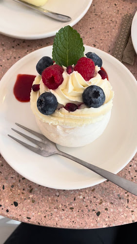 Magdalenka Lodziarnia Cukiernia