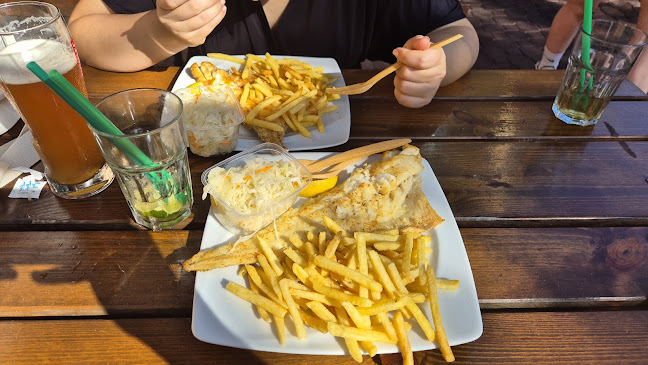 Opinii despre Wędzarnia Przypiecek în Jastrzębia Góra - Gastronomia