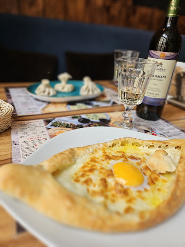Chinkalnia Restauracja Gruzińska - Gastronomia