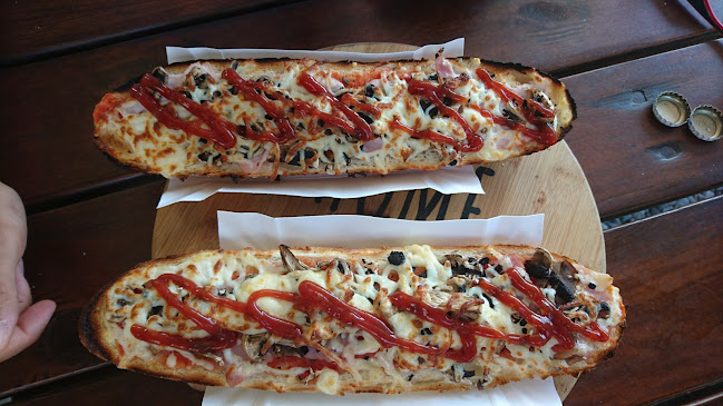 Pizzeria & Pub MASKA - Gastronomia