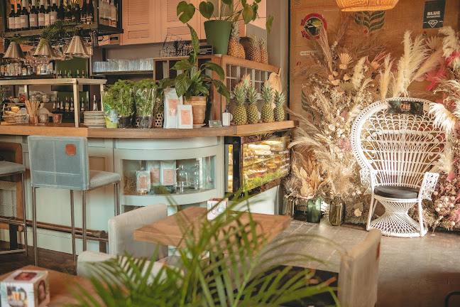 CAVA Organic Bistro Café