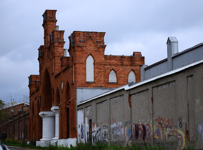 ks. bp. Wincentego Tymienieckiego 22/24, 90-349 Łódź