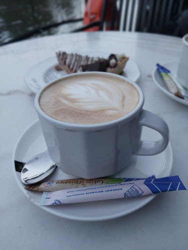 Comentarii opinii despre Cafe Berg