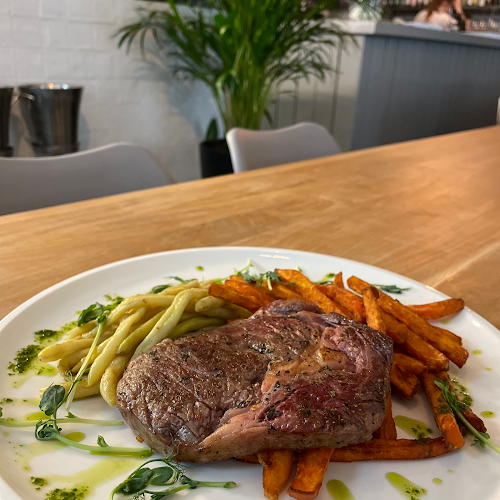 Kazachska 1, 00-732 Warszawa