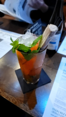 3 Maja 8, 35-030 Rzeszów