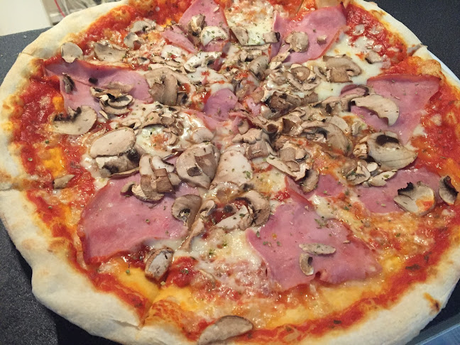 Bazylia Restauracja, organizacja przyjęć, Łazy / Magdalenka. Catering dla firm i klientów indywidualnych. - Łazy