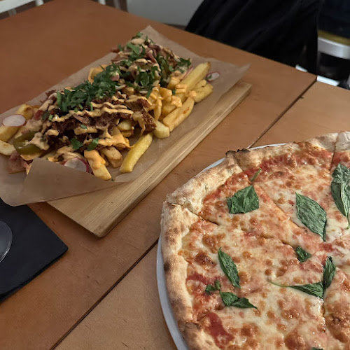 Przyjaciele Restauracja & Bar - Warszawa