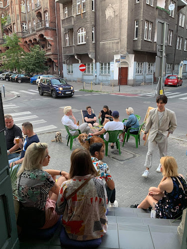 Vandal Cafe Open Times