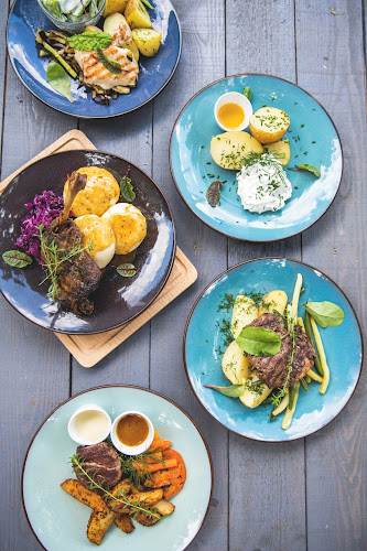 Family Restaurant & Cafe - Gastronomia