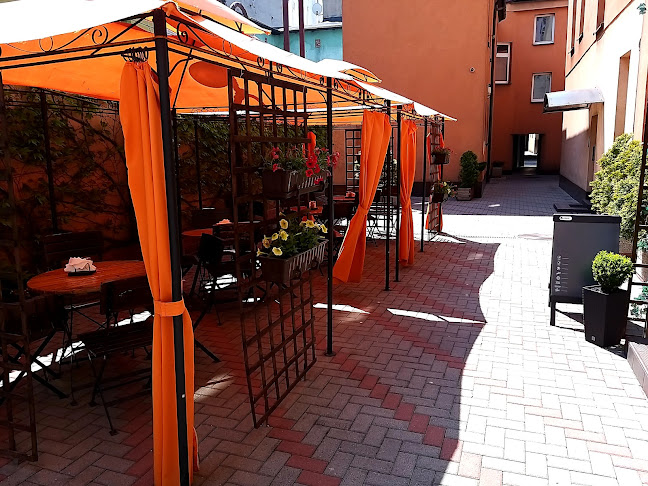 Comentarii opinii despre Chillin