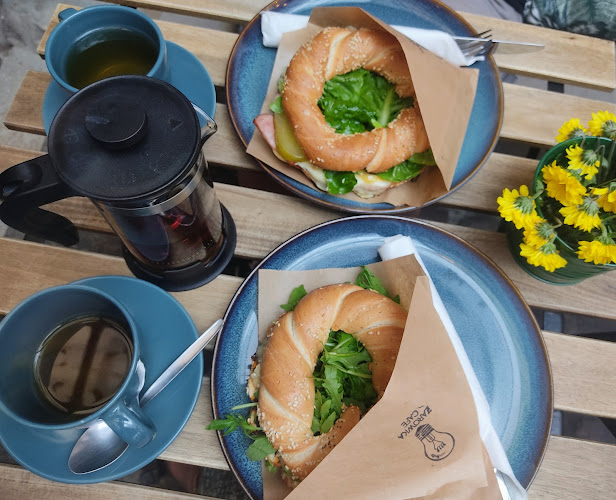 Comentarii opinii despre Żarówka Cafe