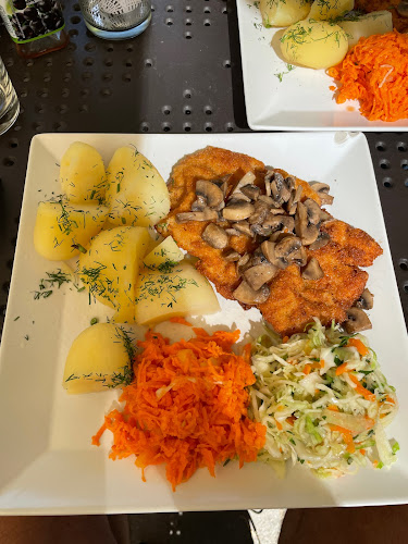 Opinii despre Restauracja Pod Sosenką în Poznań - Gastronomia