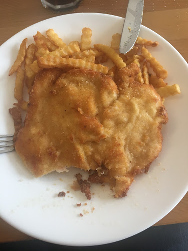 Broniszew 74, 05-610