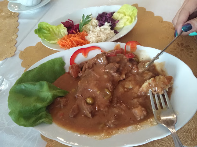Comments and reviews of Pod Goleszem s.c. Zajazd. Madejczyk A.D. Noclegi Przyjęcia Bankiety Restauracja Imprezy